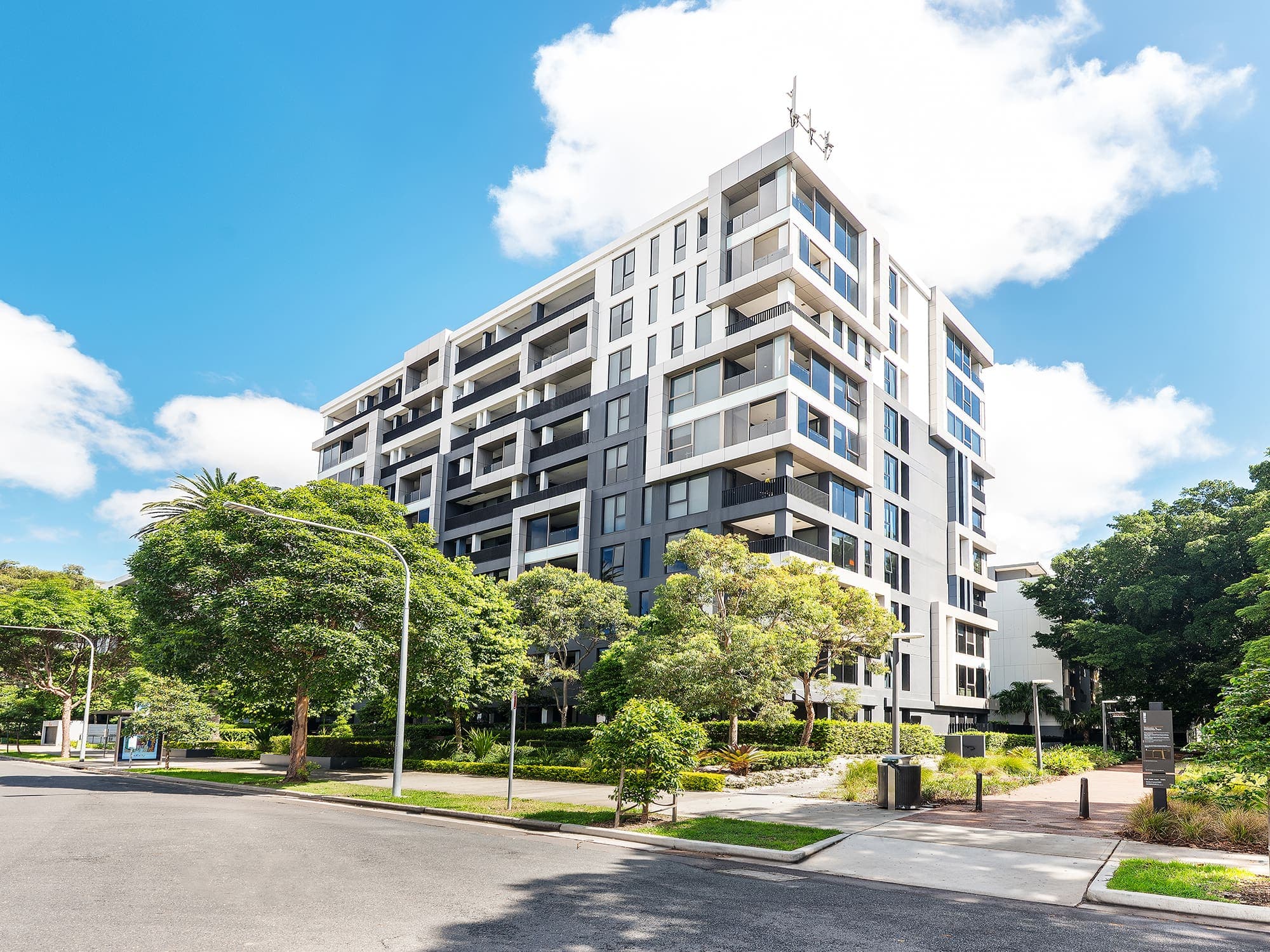 ONLINE_RHG_2728 Rework2 S