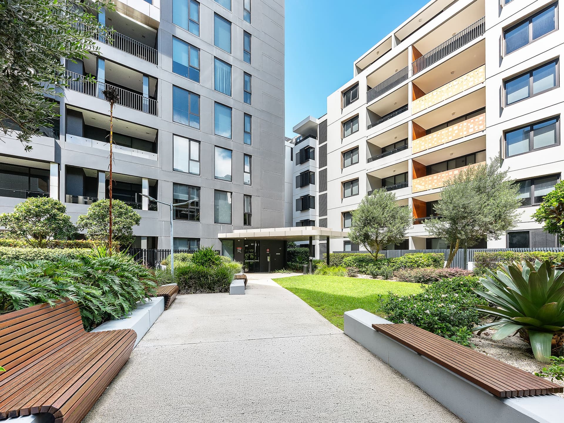 ONLINE_RHG_2752 Rework2