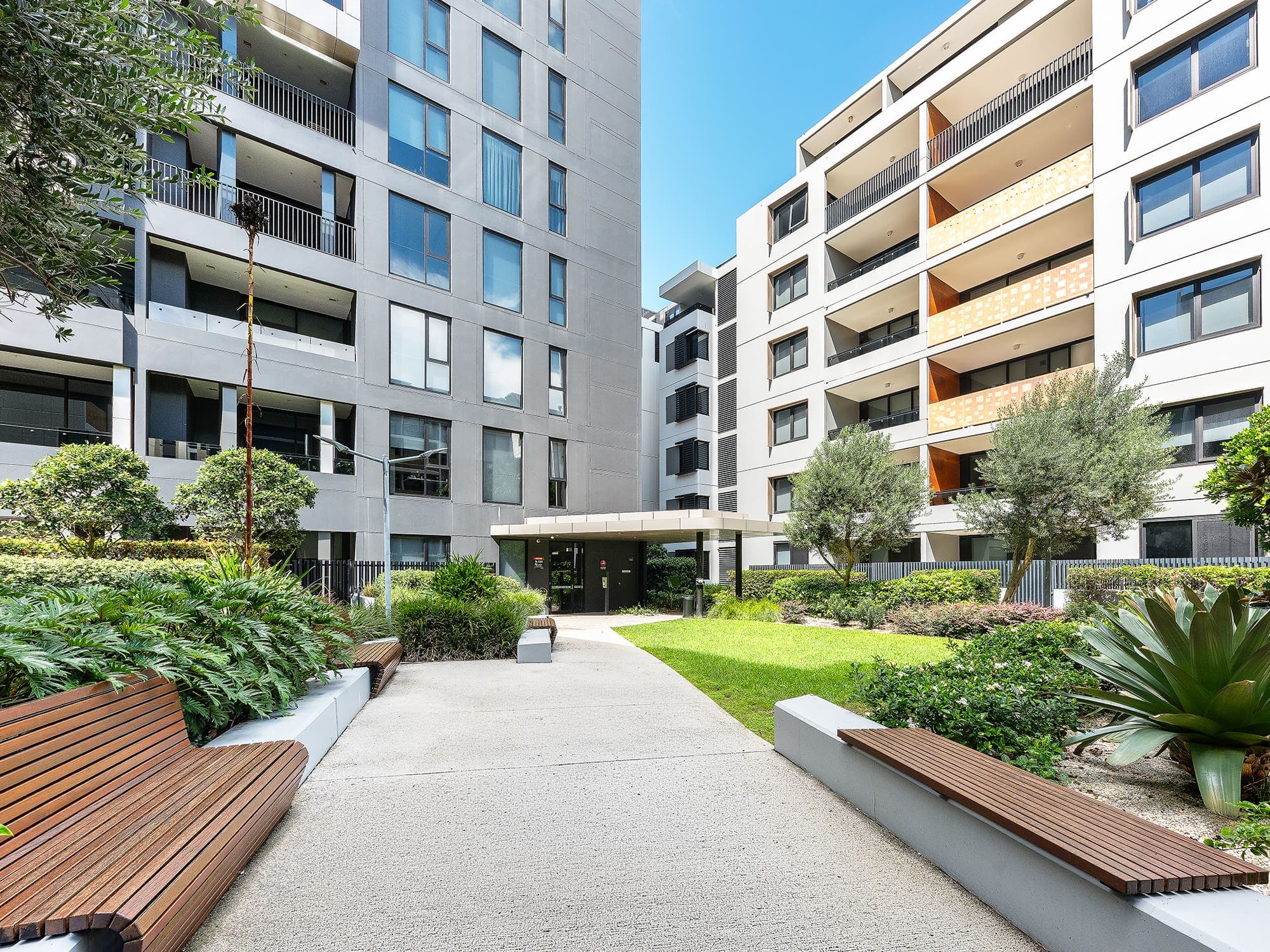 ONLINE_RHG_2752 Rework2