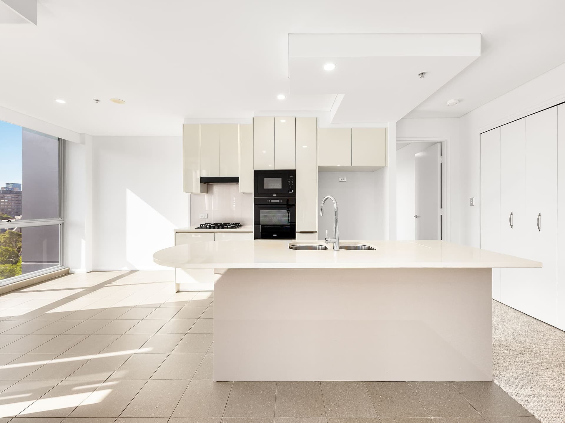 ONLINE_RHG_3143_Rework2