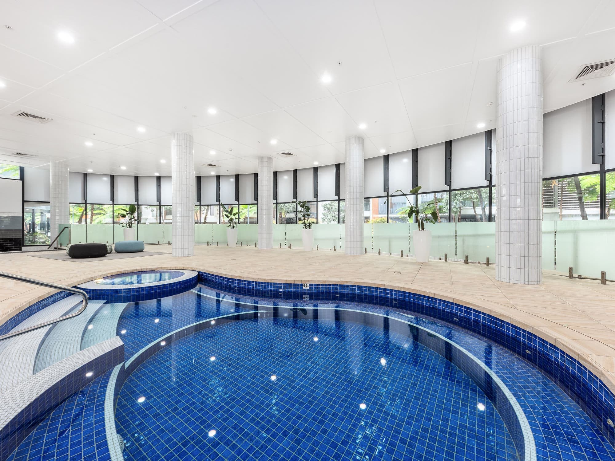 ONLINE_RHG_6342