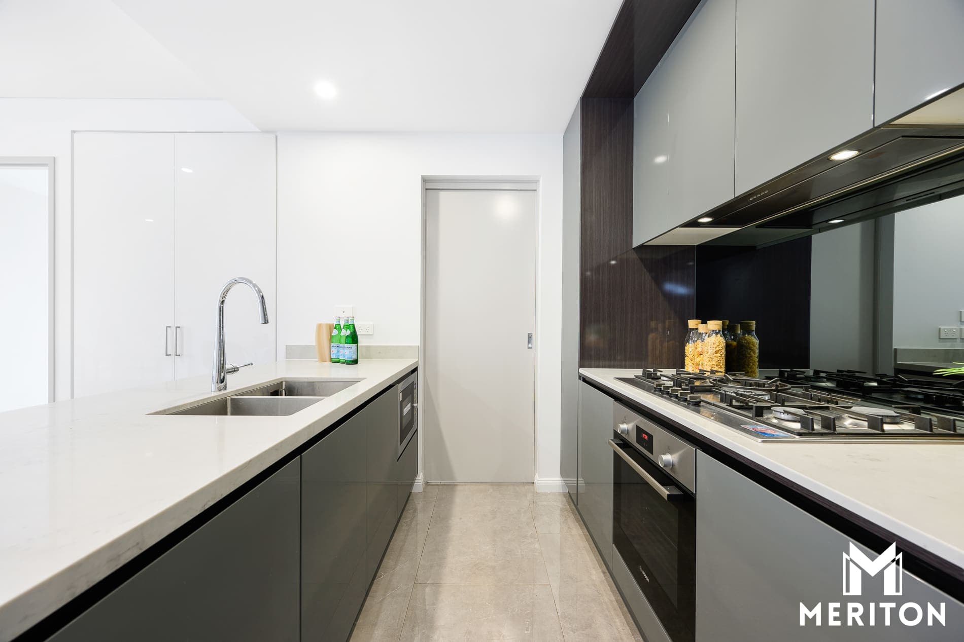 521-7 Joynton Ave, Zetland(WEB)-3