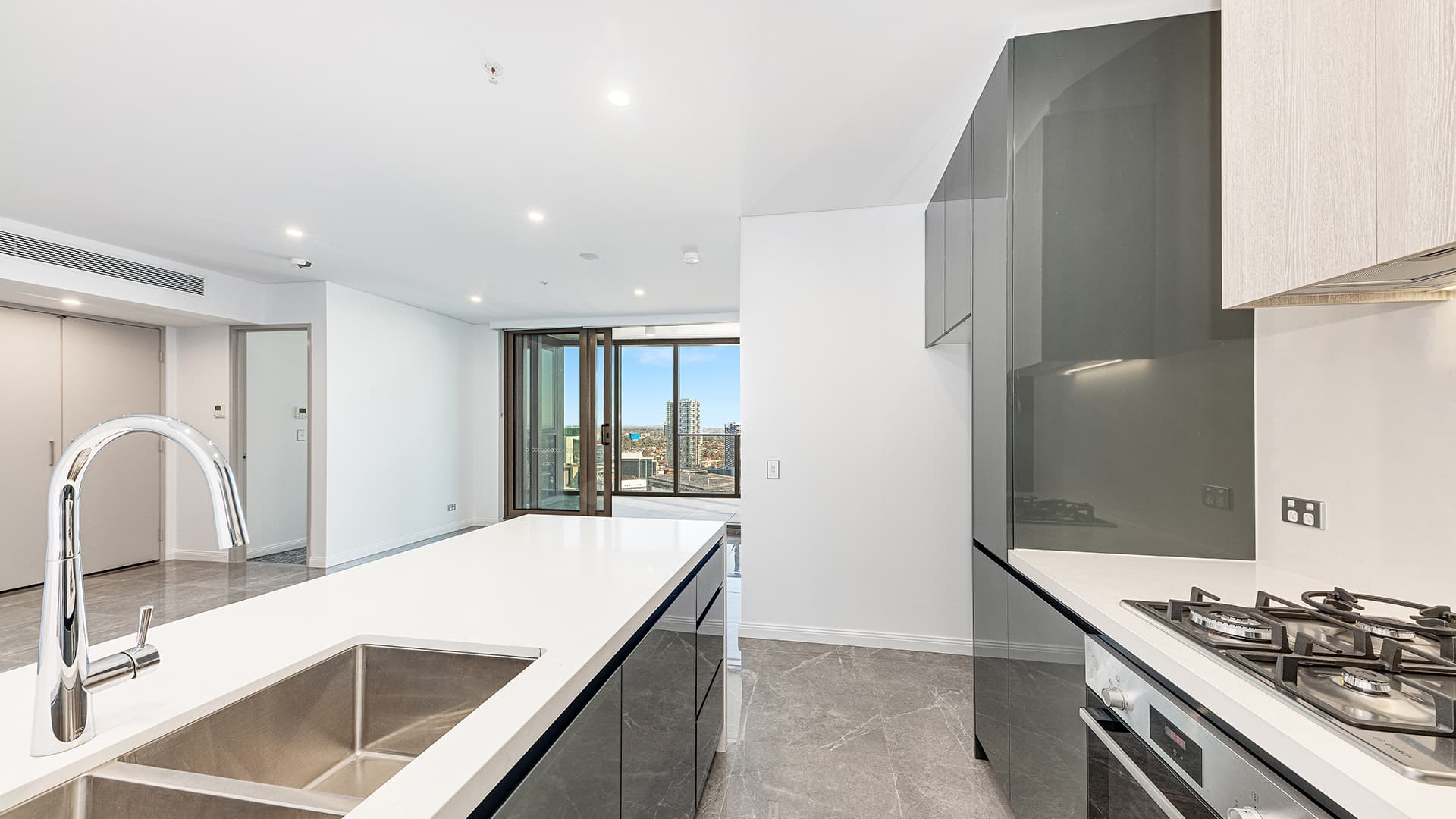 DOMAIN_JJG_8489_Rework