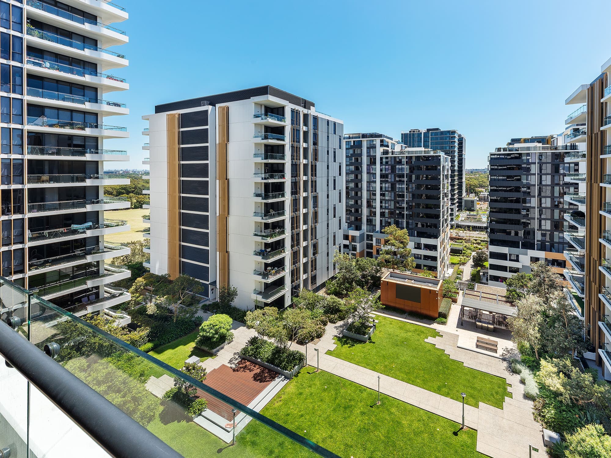 ONLINE_RHG_6454_Rework –