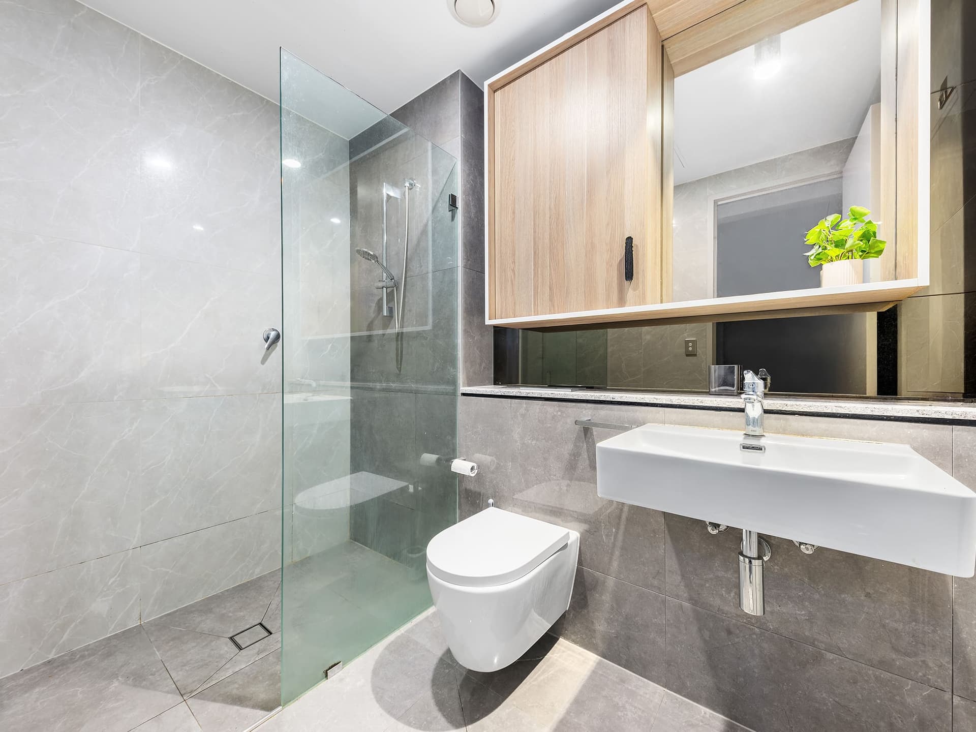 ONLINE_RHG_6710_Rework2