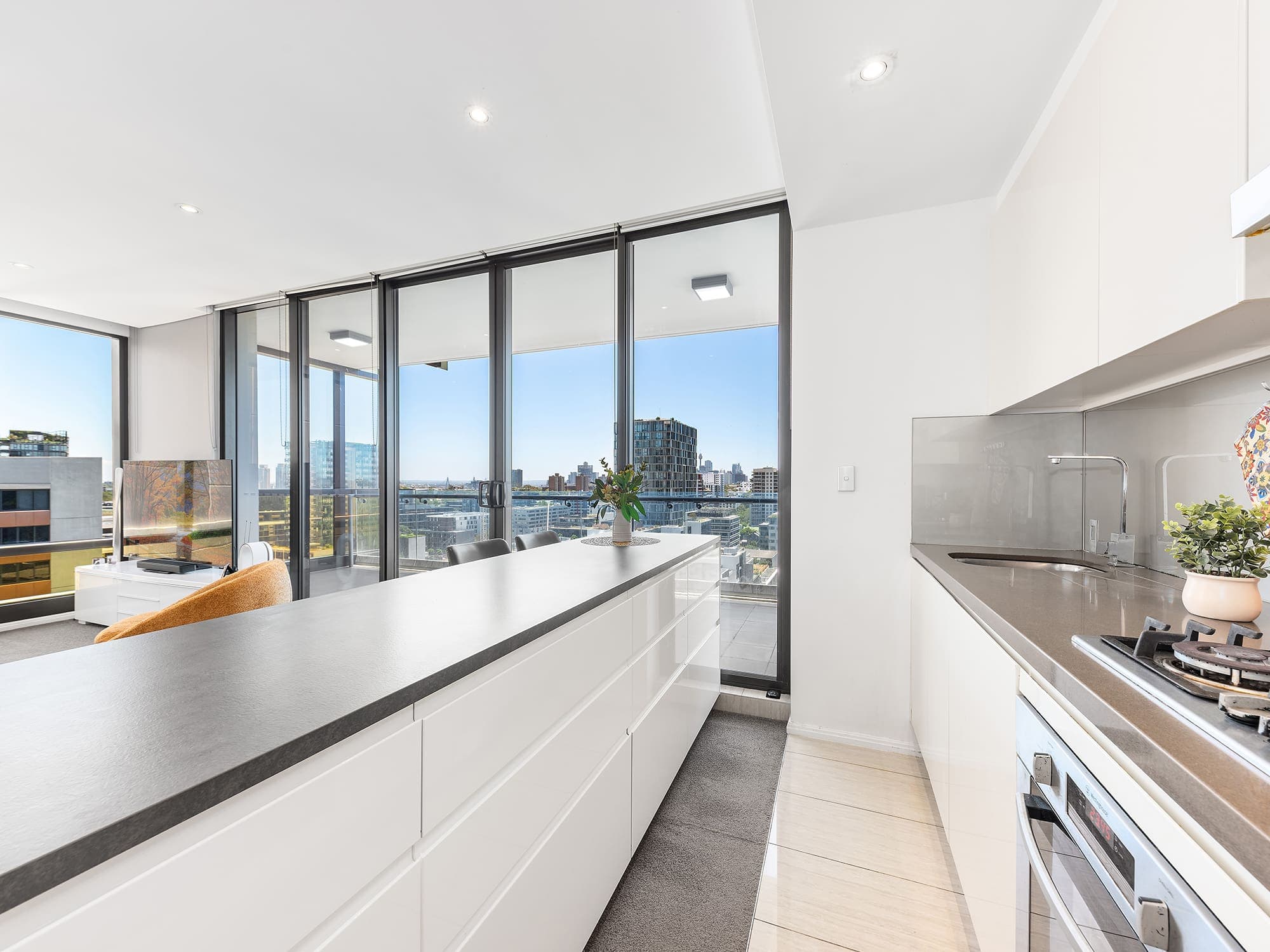 ONLINE_RHG_2193_Rework2