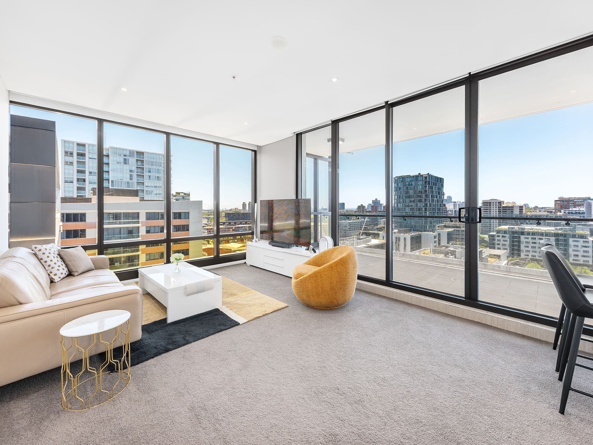 ONLINE_RHG_2212_Rework2