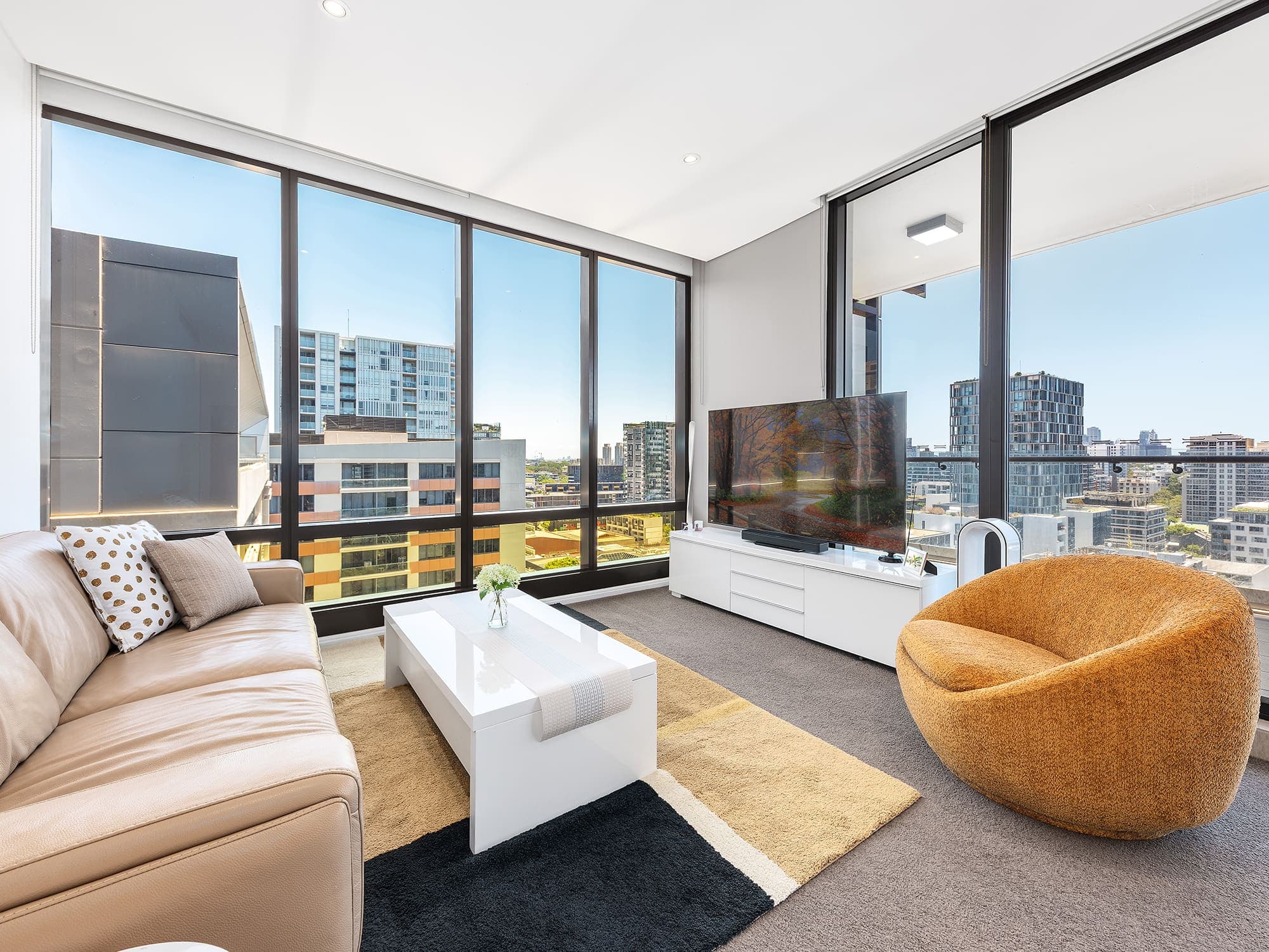 ONLINE_RHG_2219_Rework2