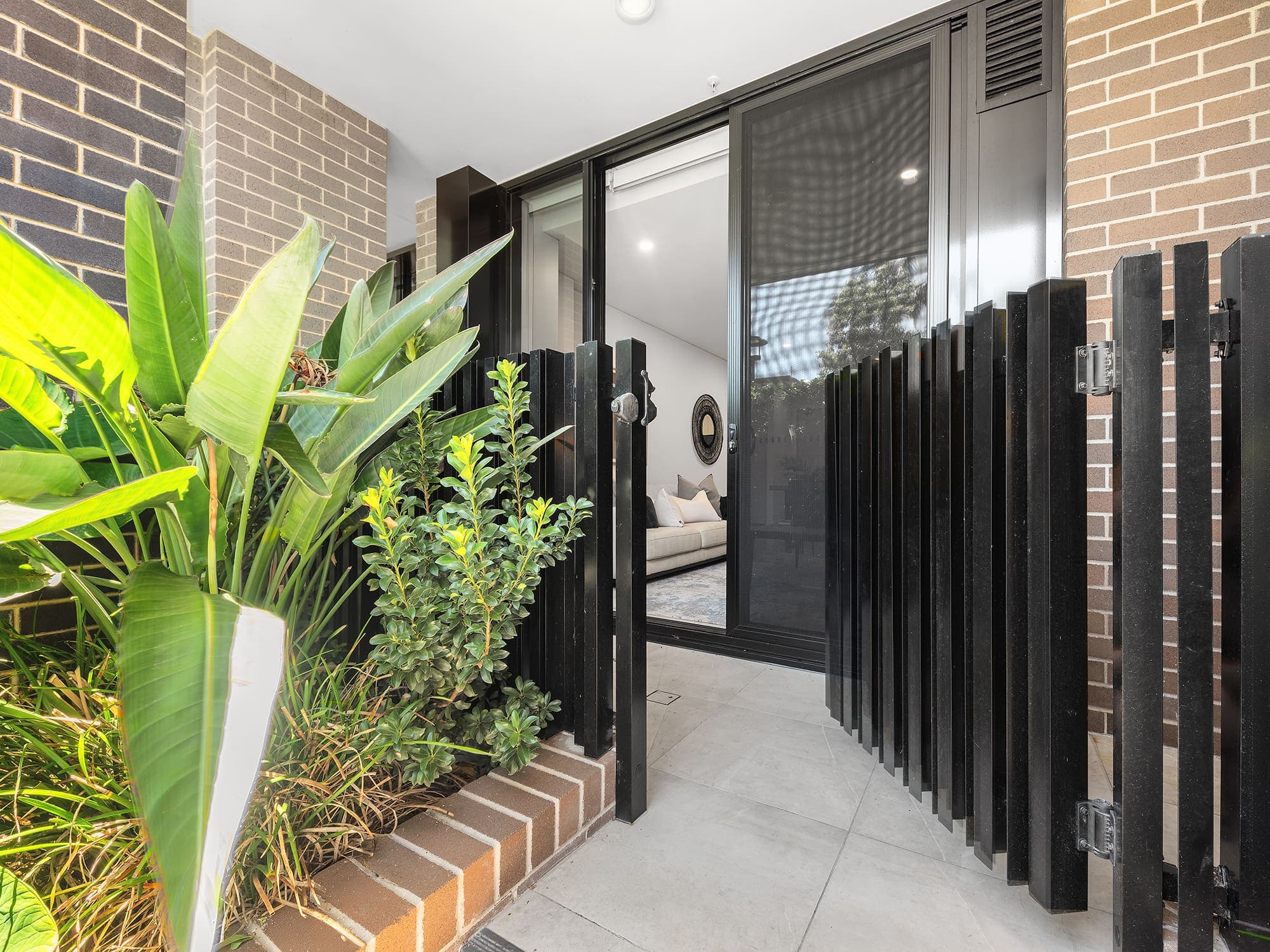 ONLINE_RHG_5156 Rework2