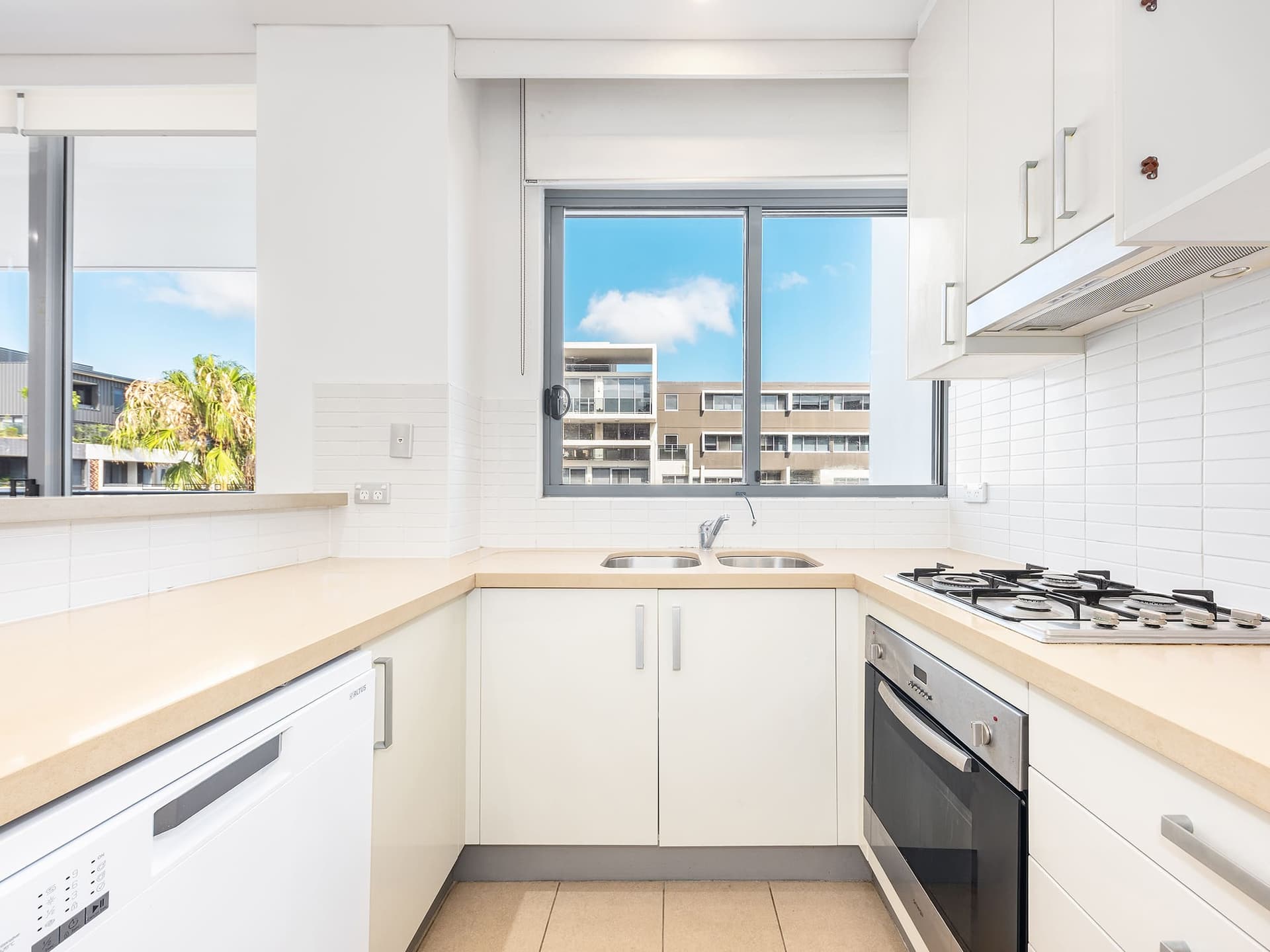 ONLINE_RHG_3985_Rework2