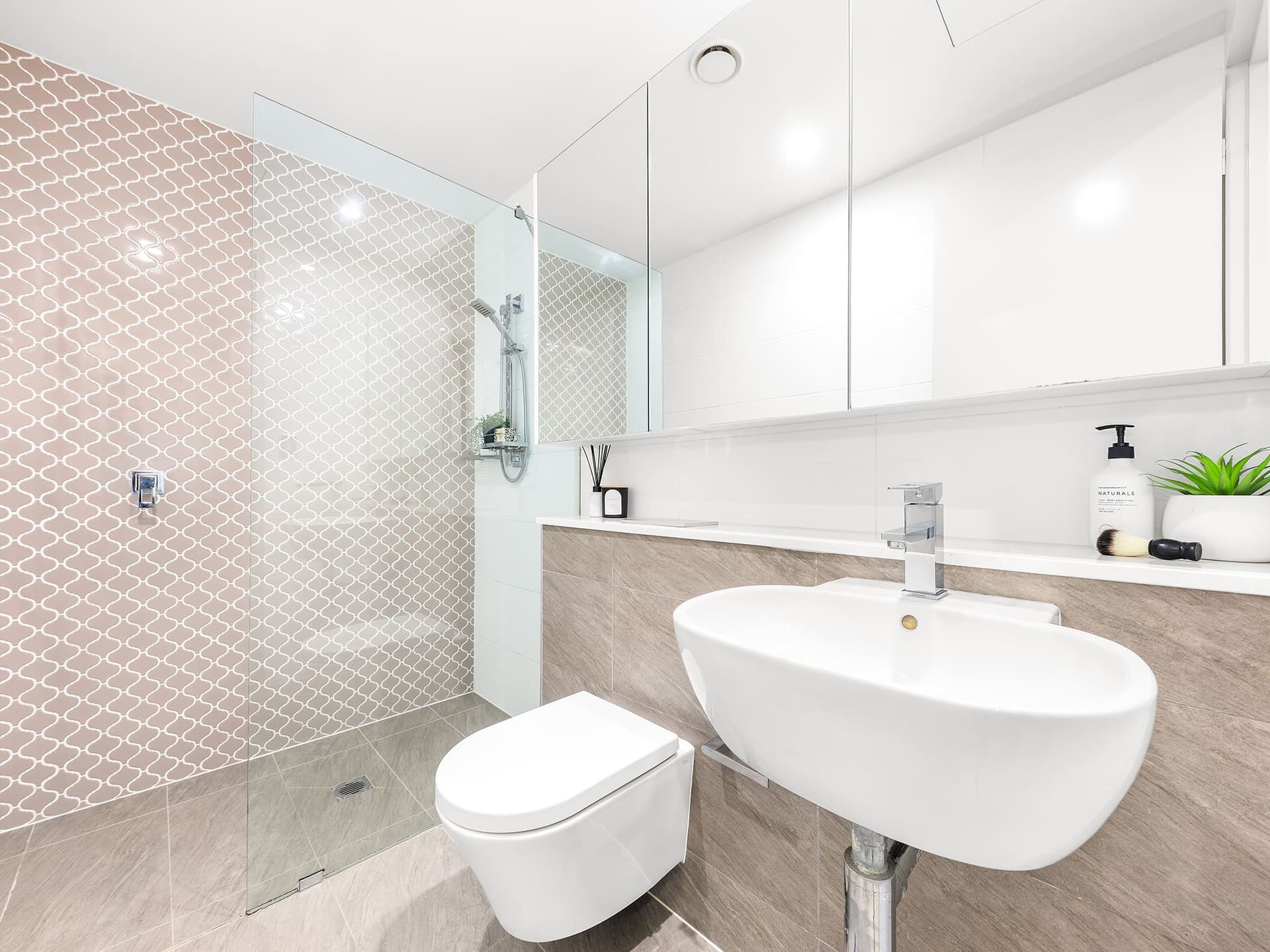 ONLINE_RHG_5713_Rework