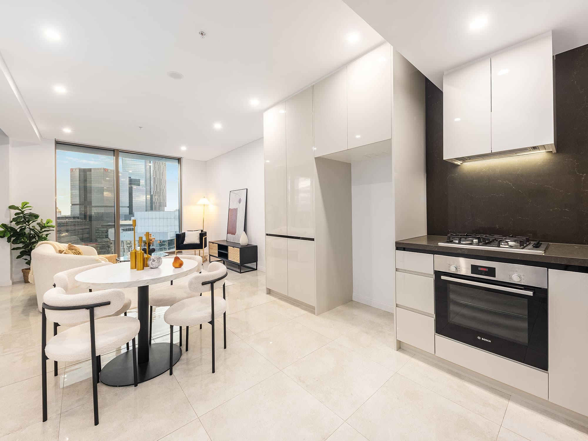 ONLINE_RHG_8199_Rework2