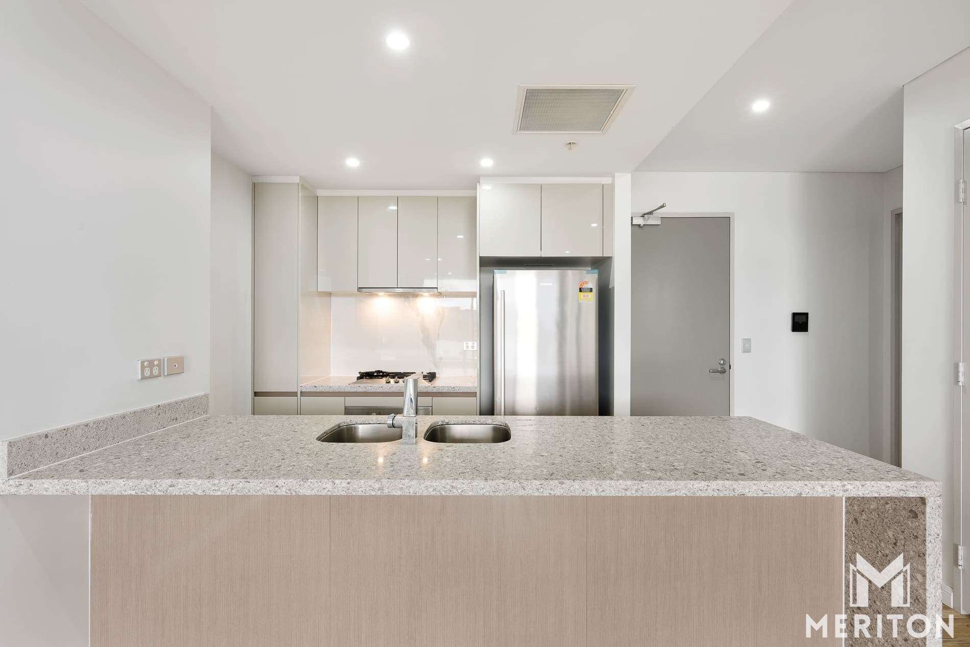 649 63 Church Avenue, Mascot(WEB)-15