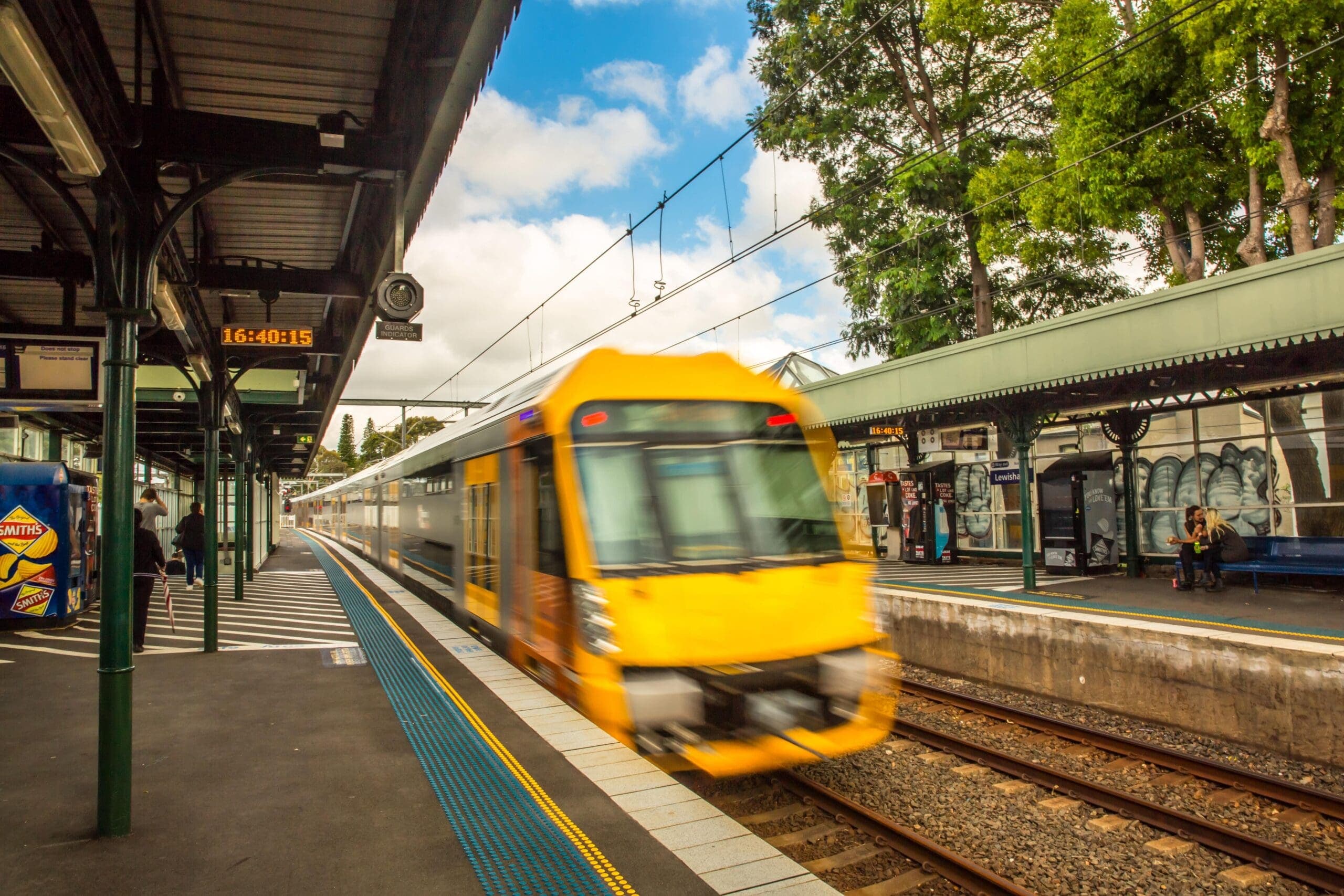 LUNA – LIF_Lewisham Train Station-min