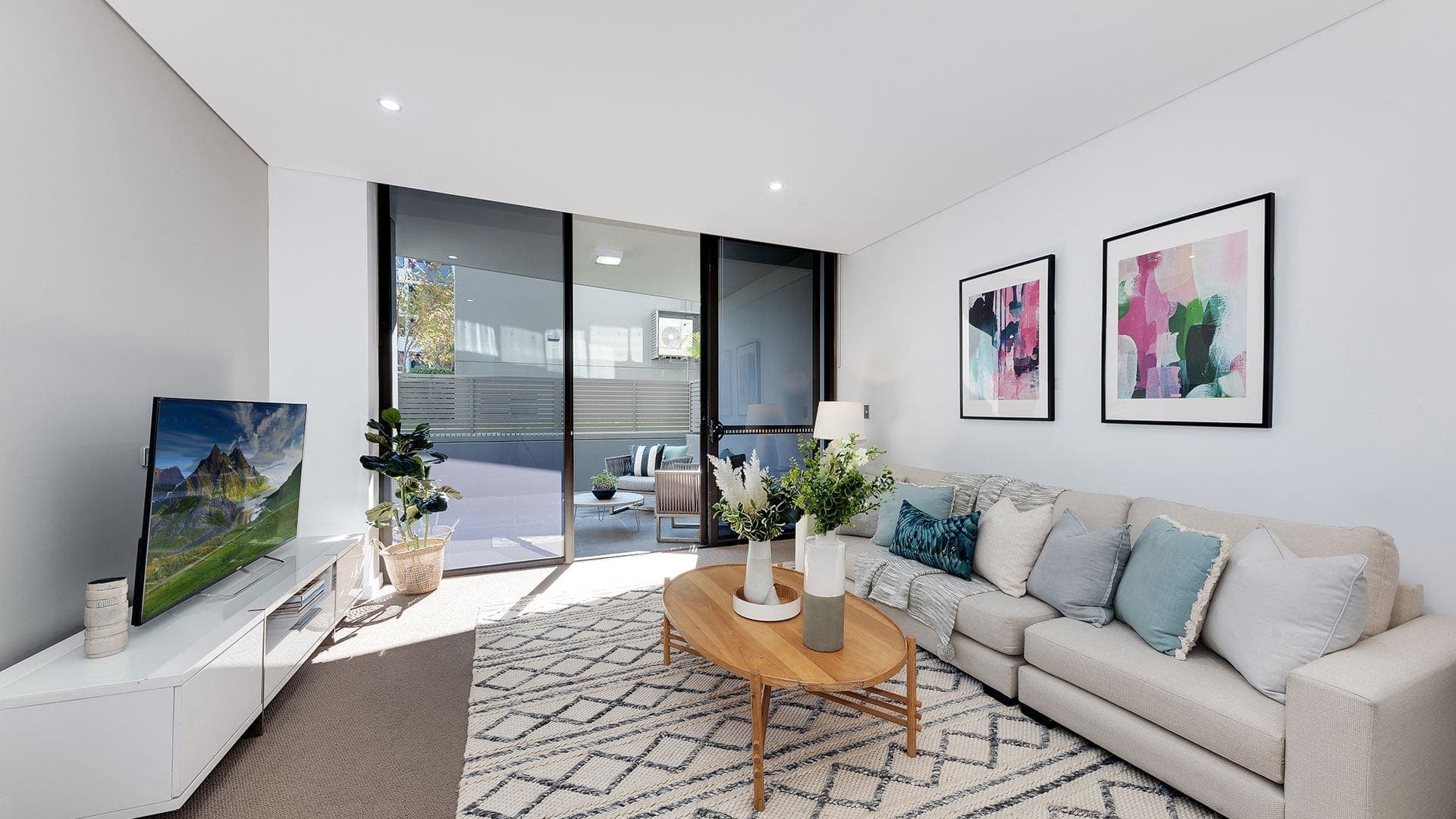 2017065100_2_1_210611_022224-w1920-h1080-1