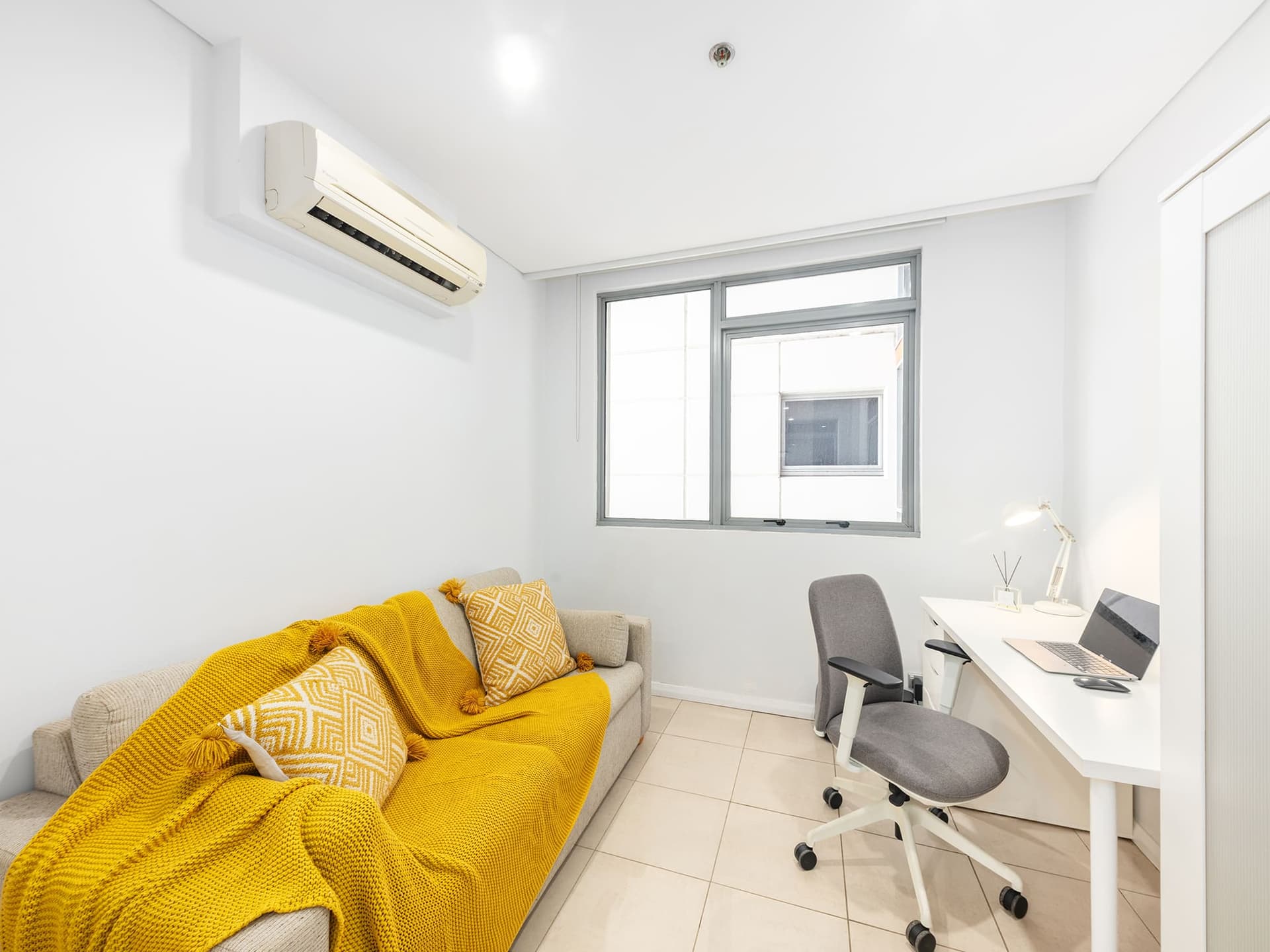 ONLINE_JJG_8645 Rework2