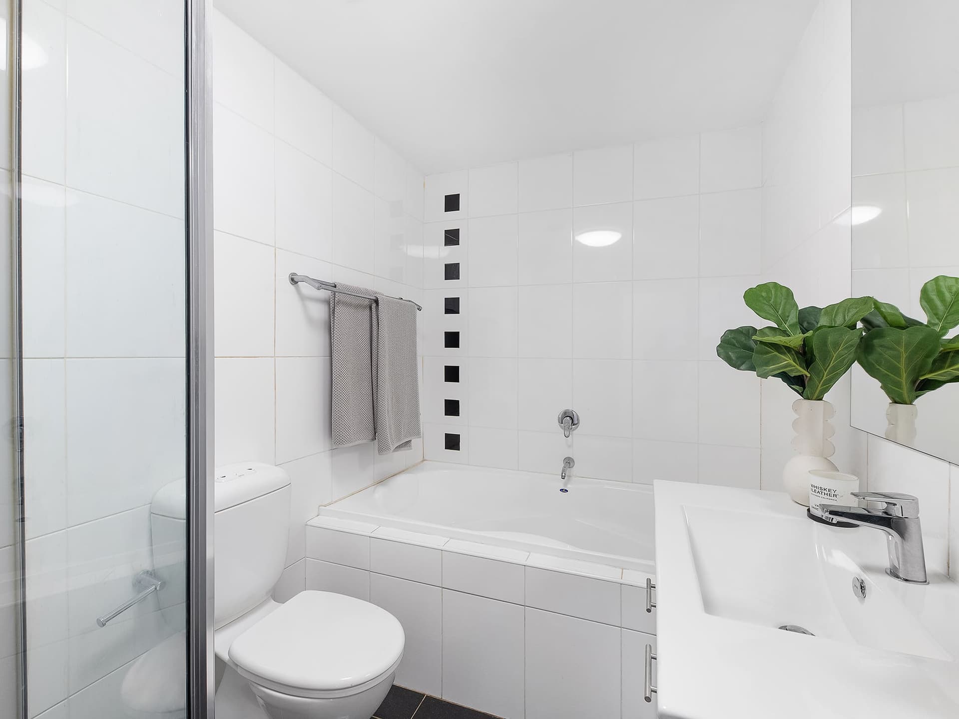 ONLINE_JJG_8713_Rework2