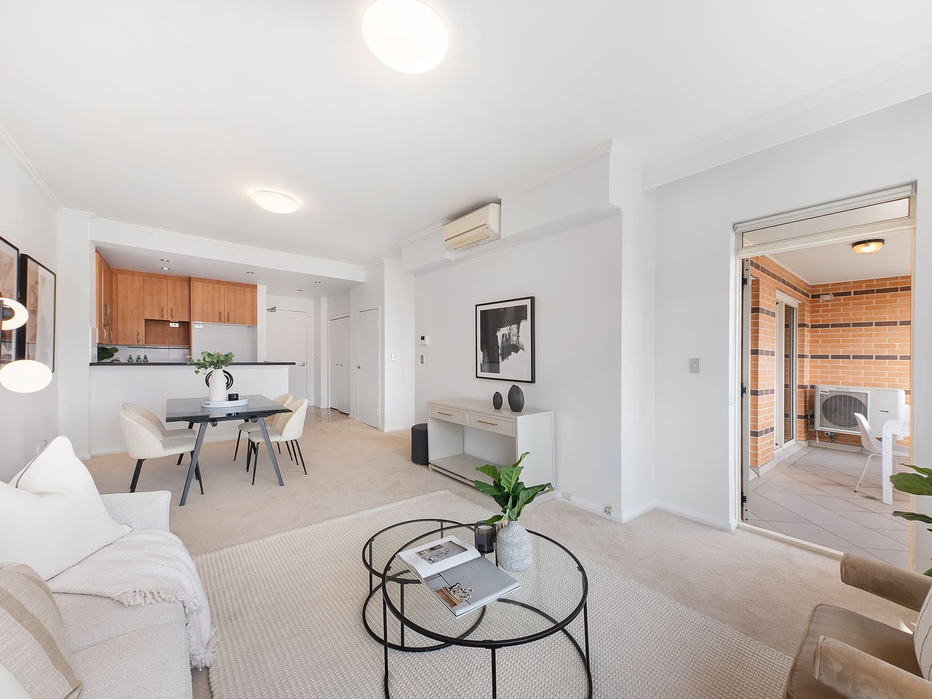 ONLINE_JJG_8740_Rework