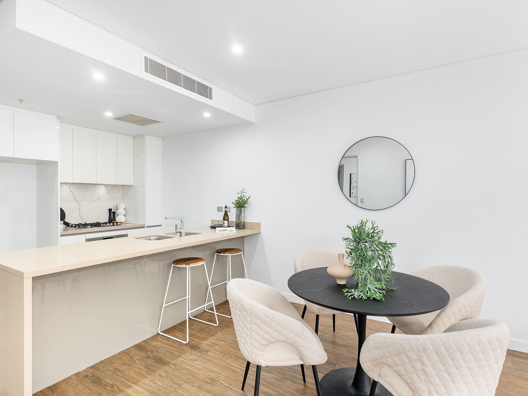 ONLINE_JJG_8793_Rework