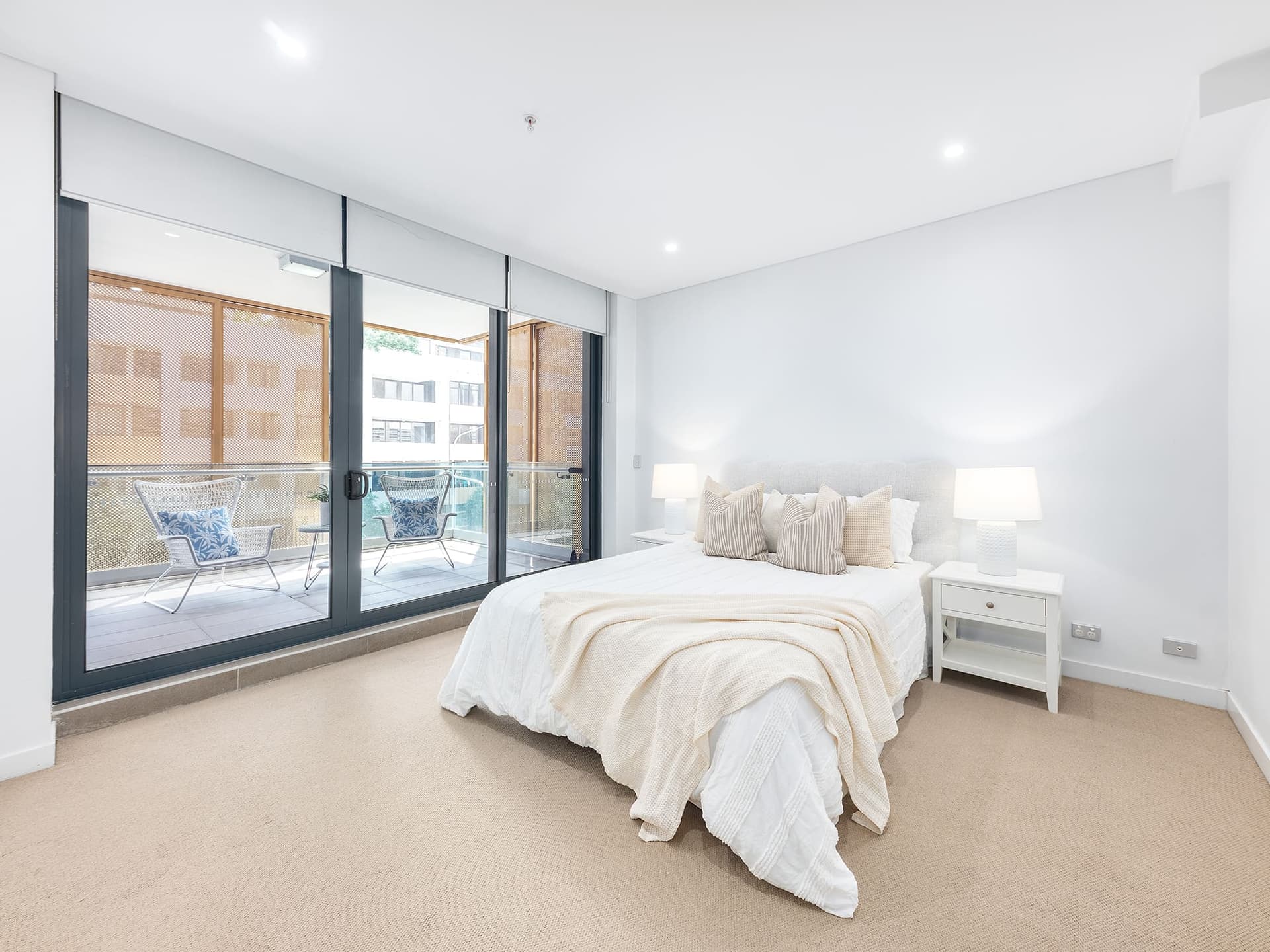 ONLINE_JJG_8824_Vers2