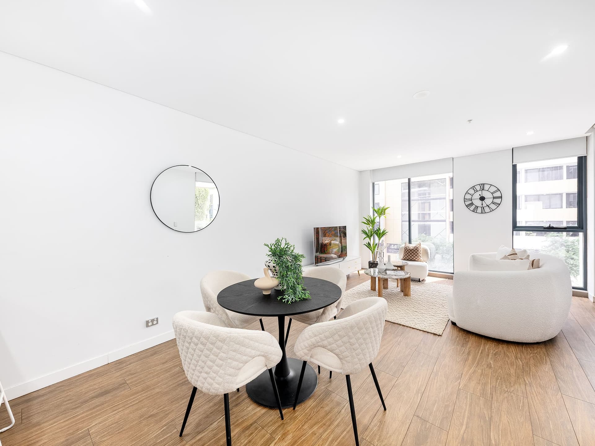 ONLINE_JJG_8885_Vers2