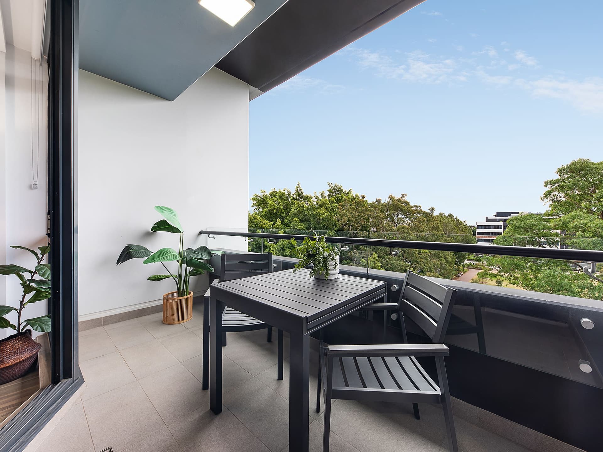 ONLINE_RHG_0977_Rework