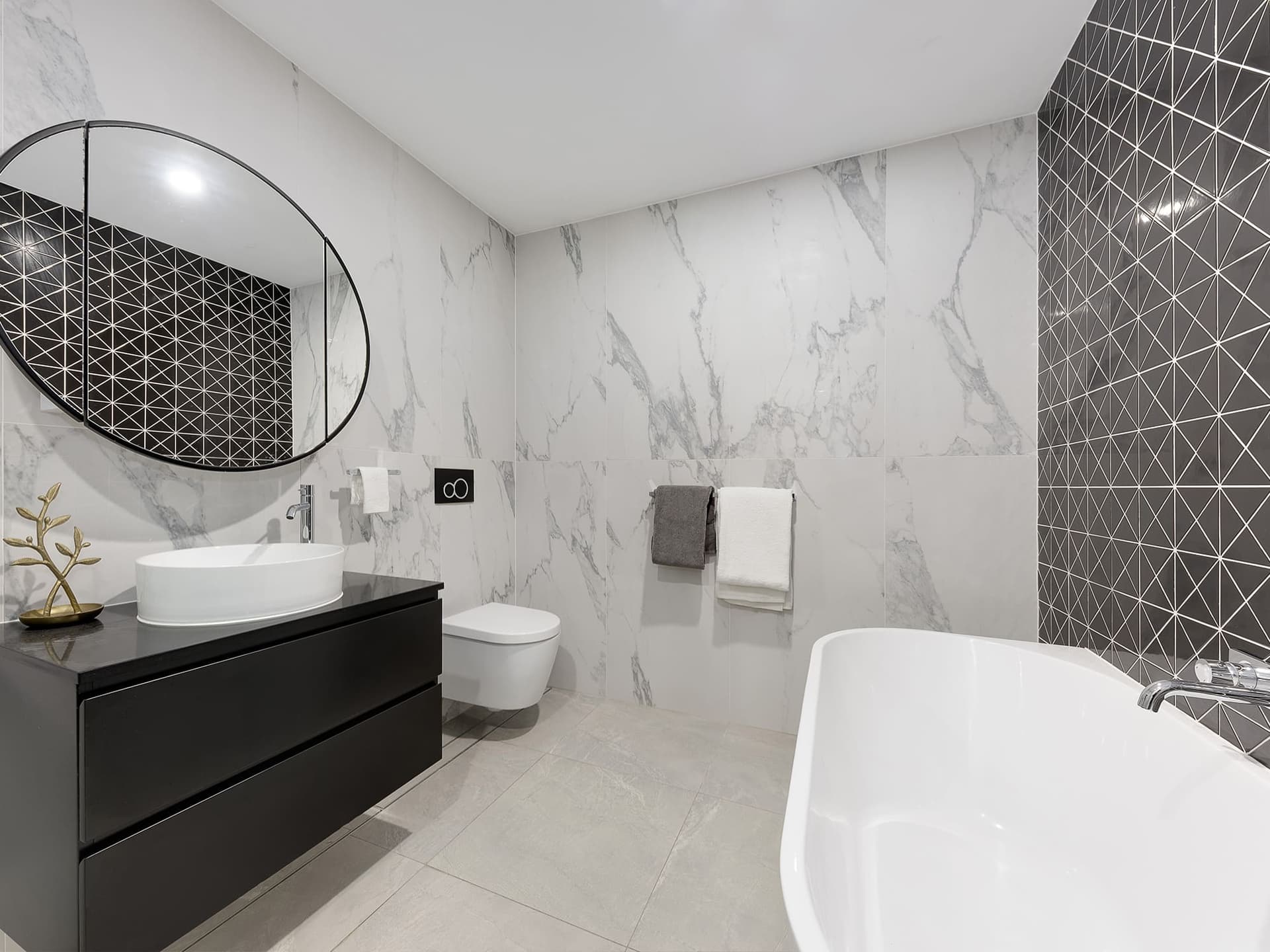 ONLINE_RHG_3586_RW Flip