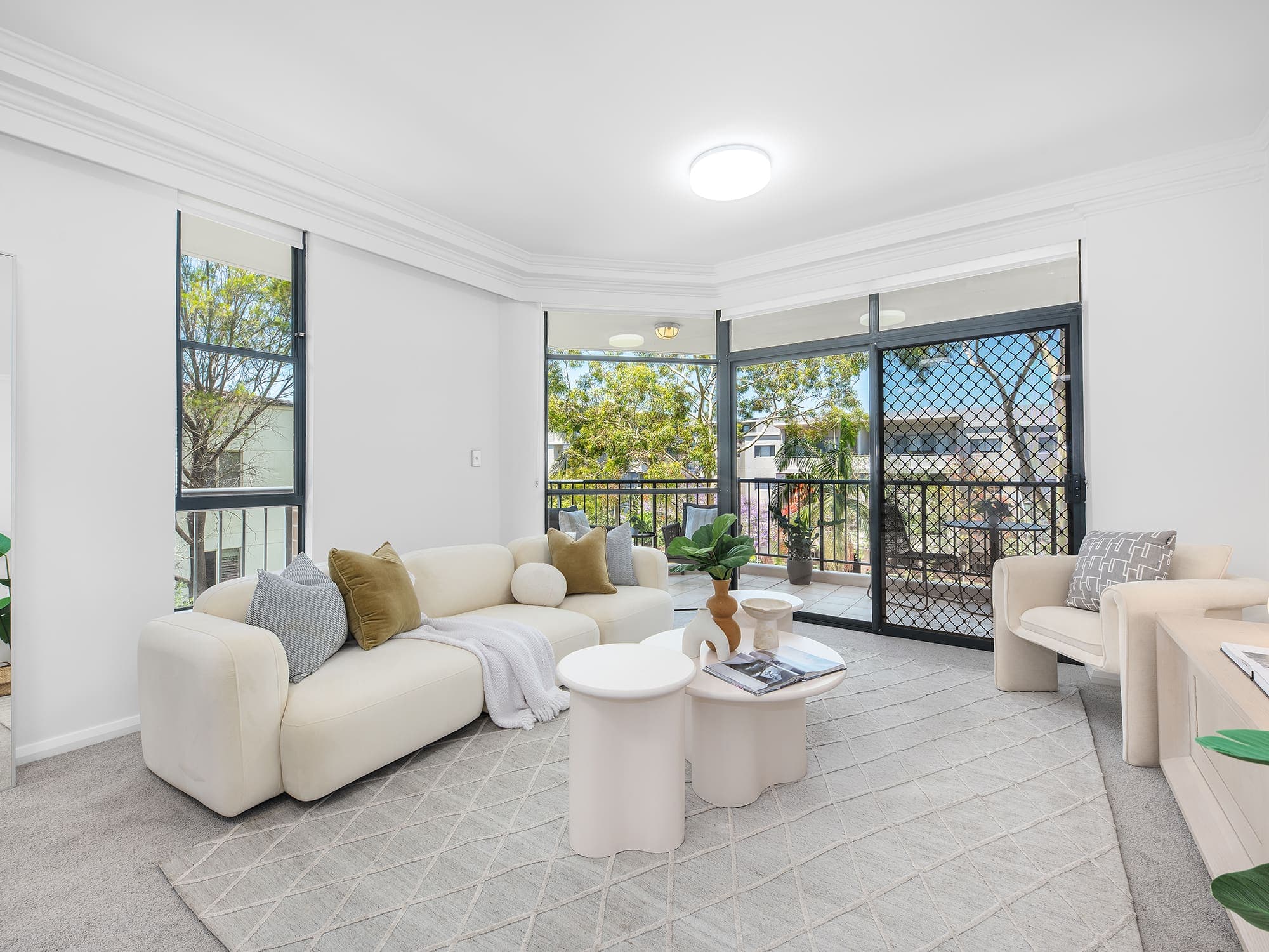 ONLINE_JJG_0993_Rework