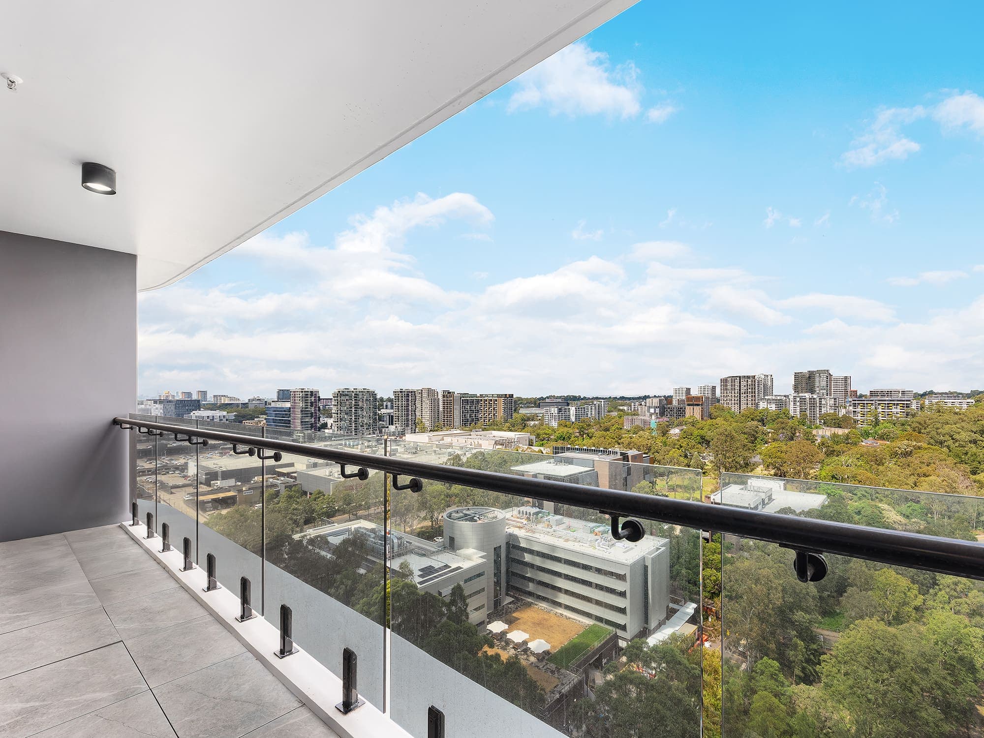 ONLINE_RHG_4679 Rework2