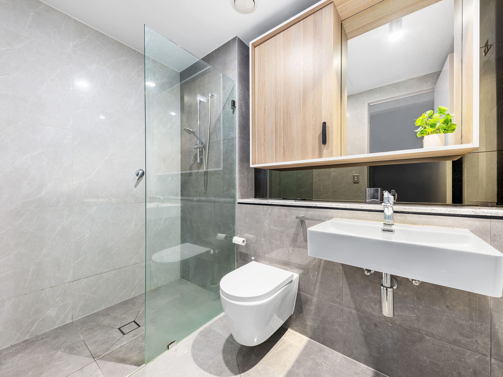 ONLINE_RHG_6710_Rework2