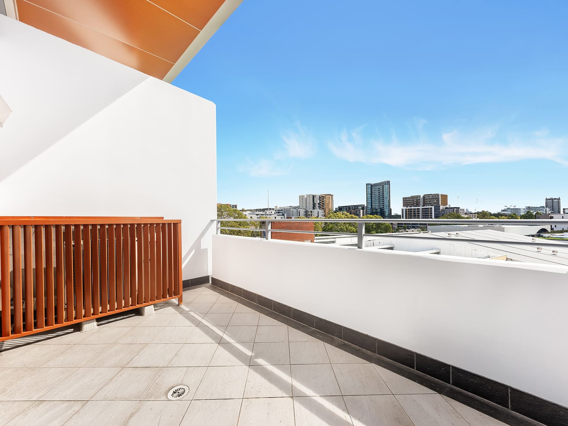 ONLINE_RHG_2633_Rework2