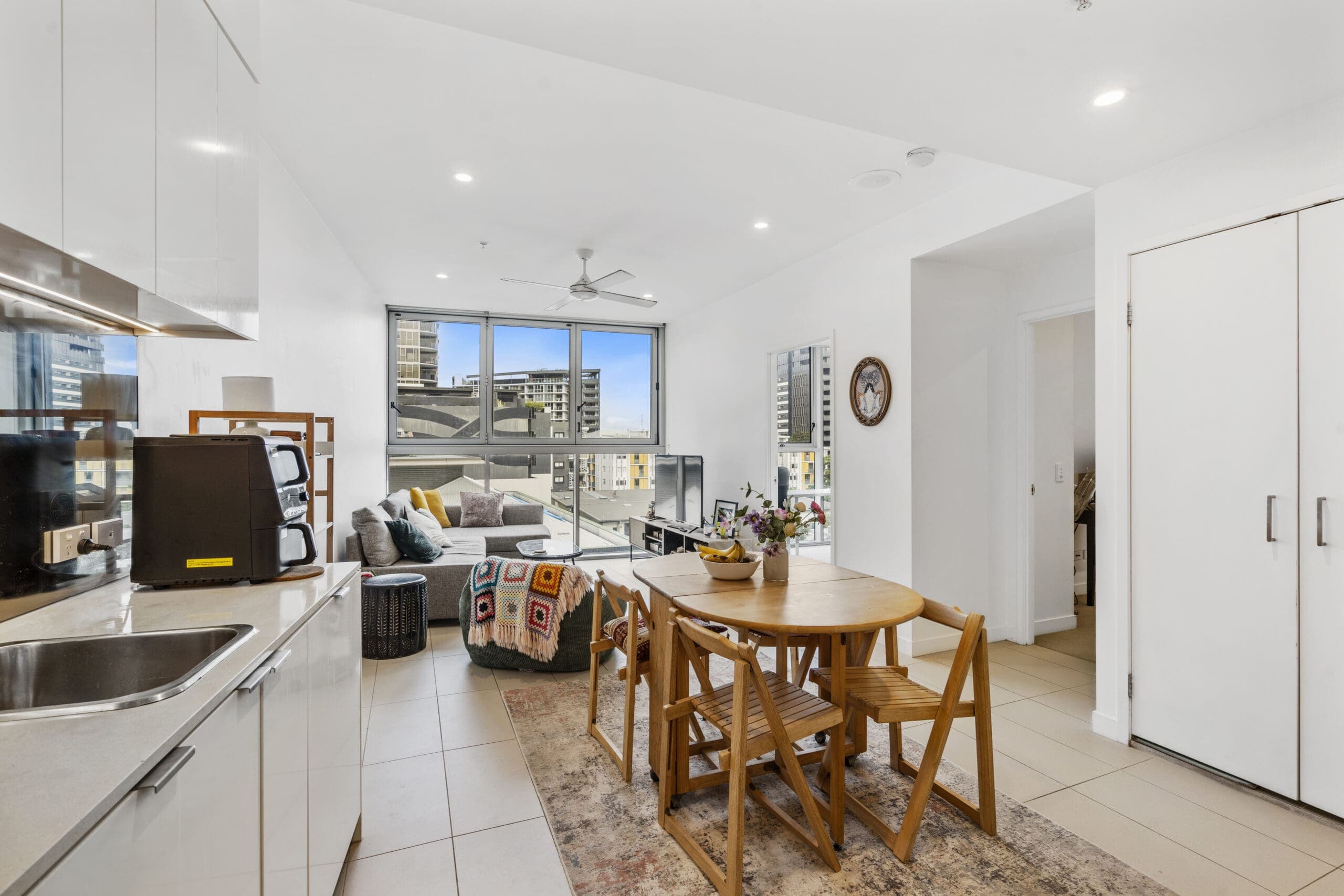 003_Open2view_ID1004098-10603_88_Doggett_Street