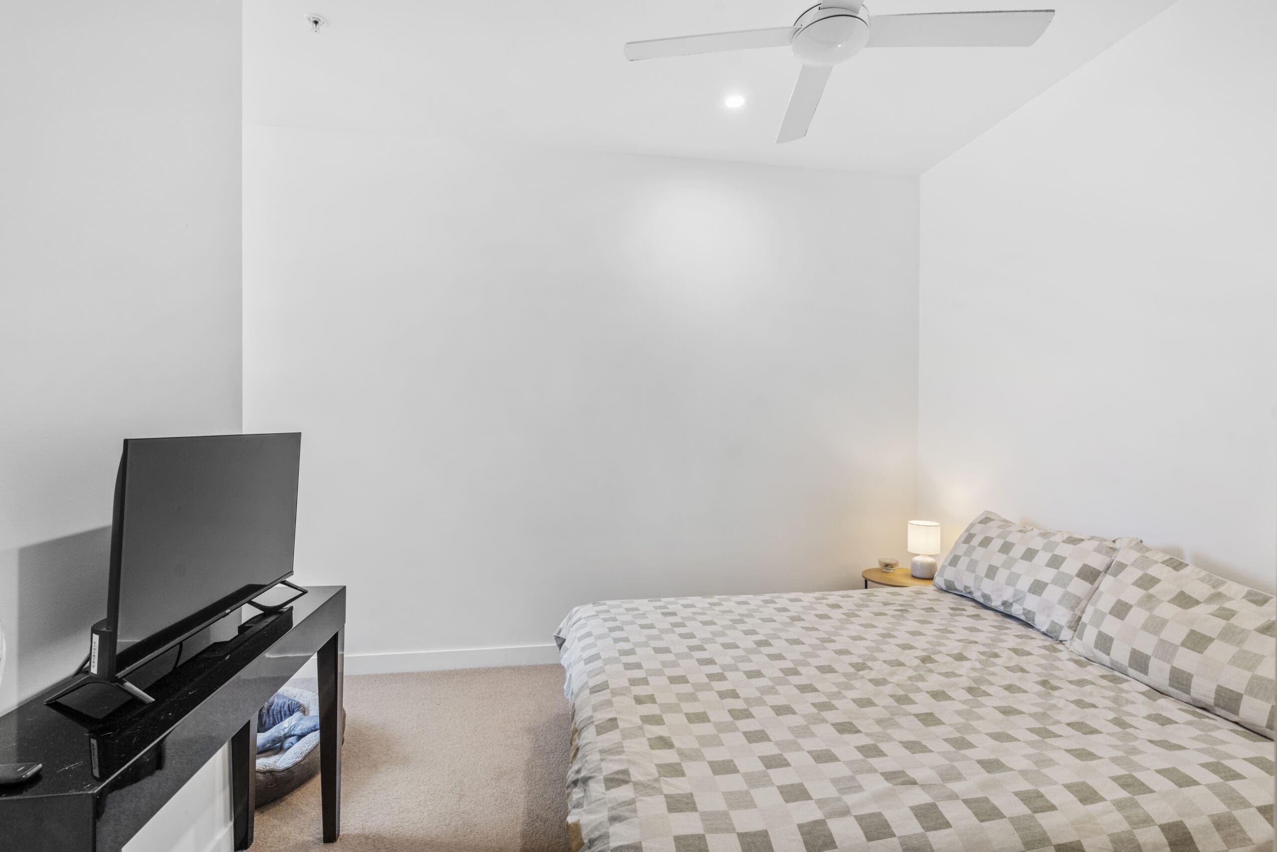 012_Open2view_ID1004098-10603_88_Doggett_Street