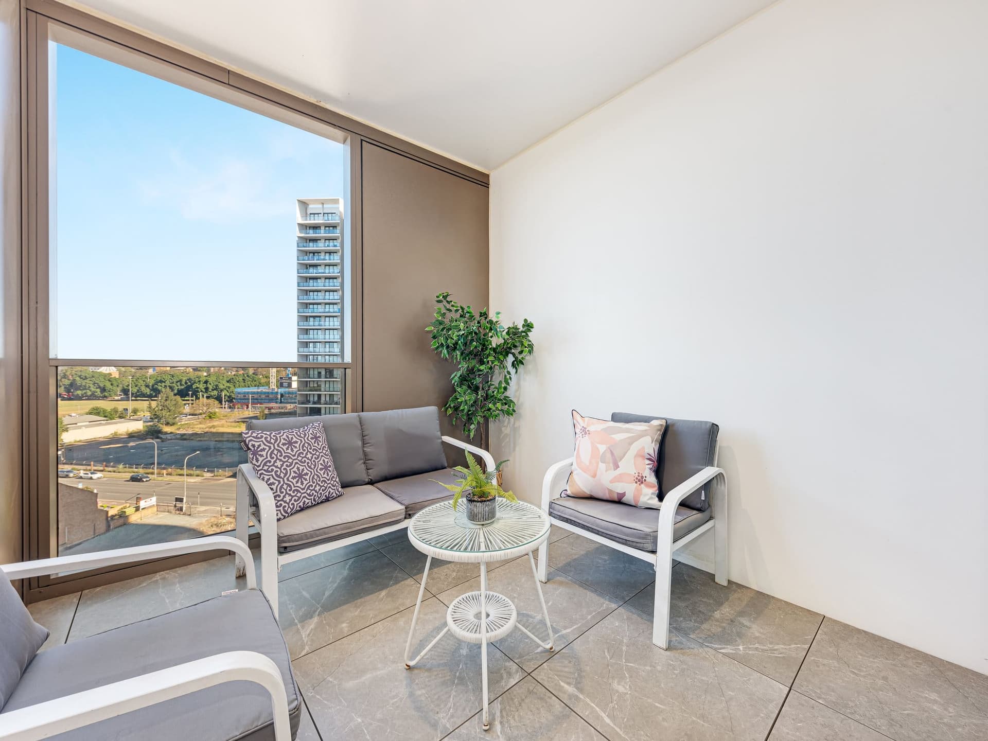 ONLINE_RHG_3760 RW