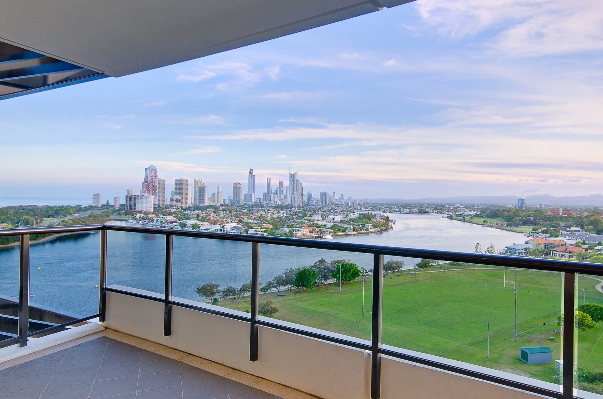 BoB-Portia-Balcony-1-cropped-min