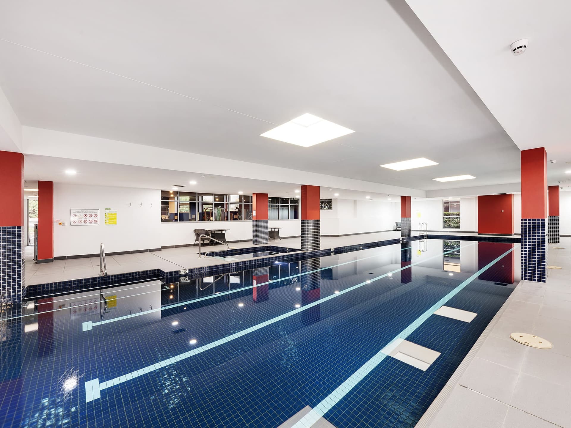 REALISTING_2000x1500_JJG_3484