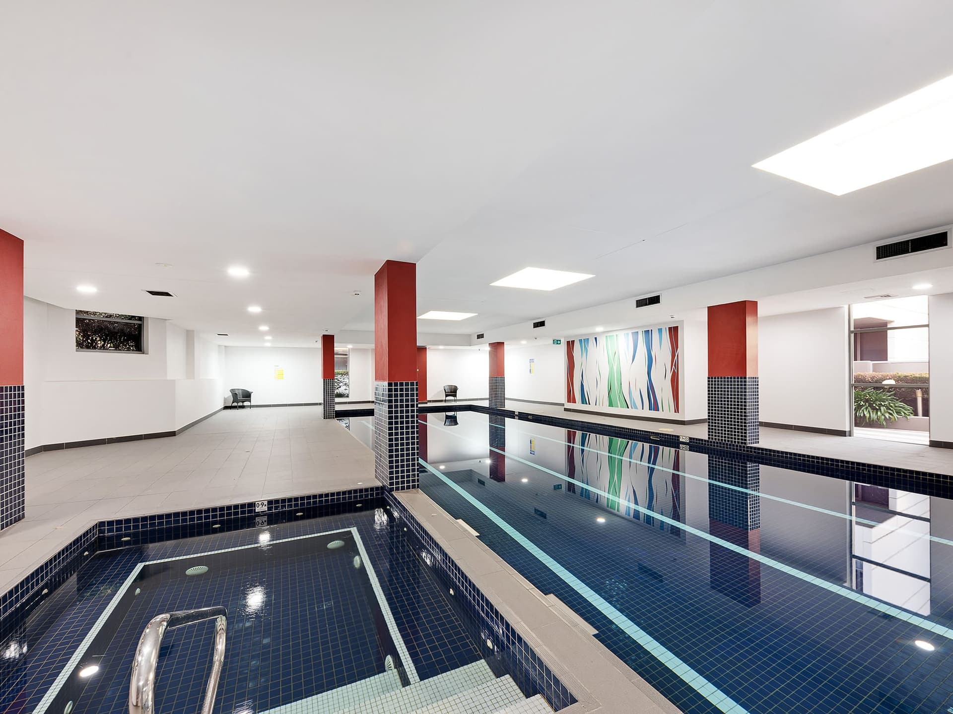 REALISTING_2000x1500_JJG_3492