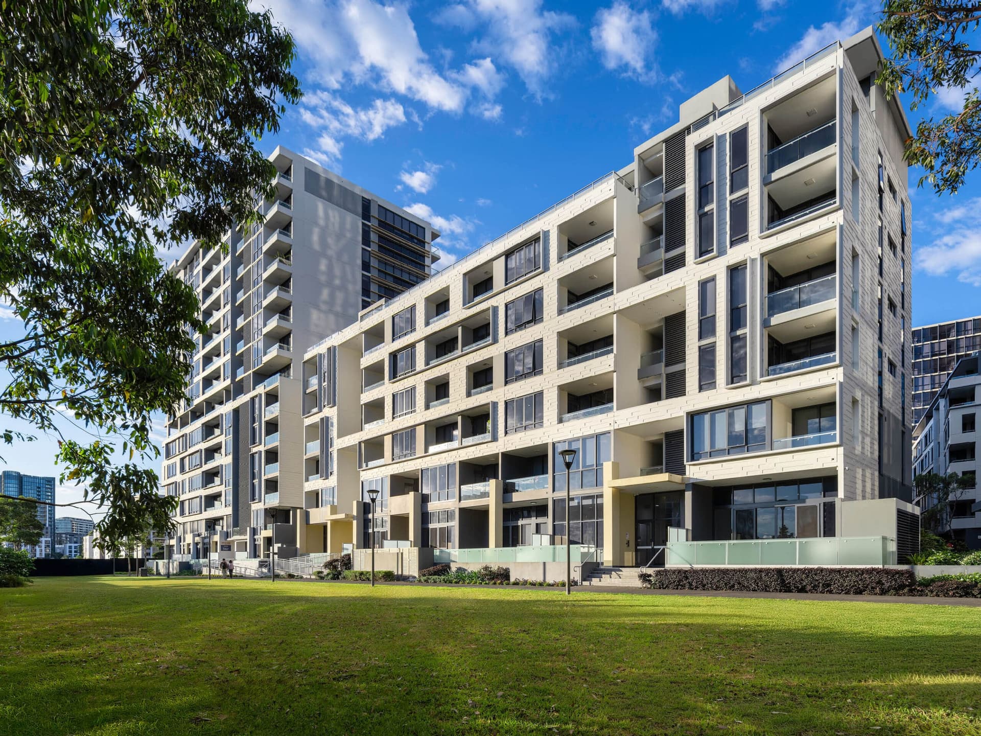 ONLINE – vertex building c v2